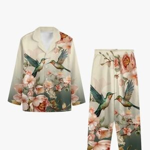 Cream Hummingbird Floral Pajama Set - Women's Two-Piece Sleepwear